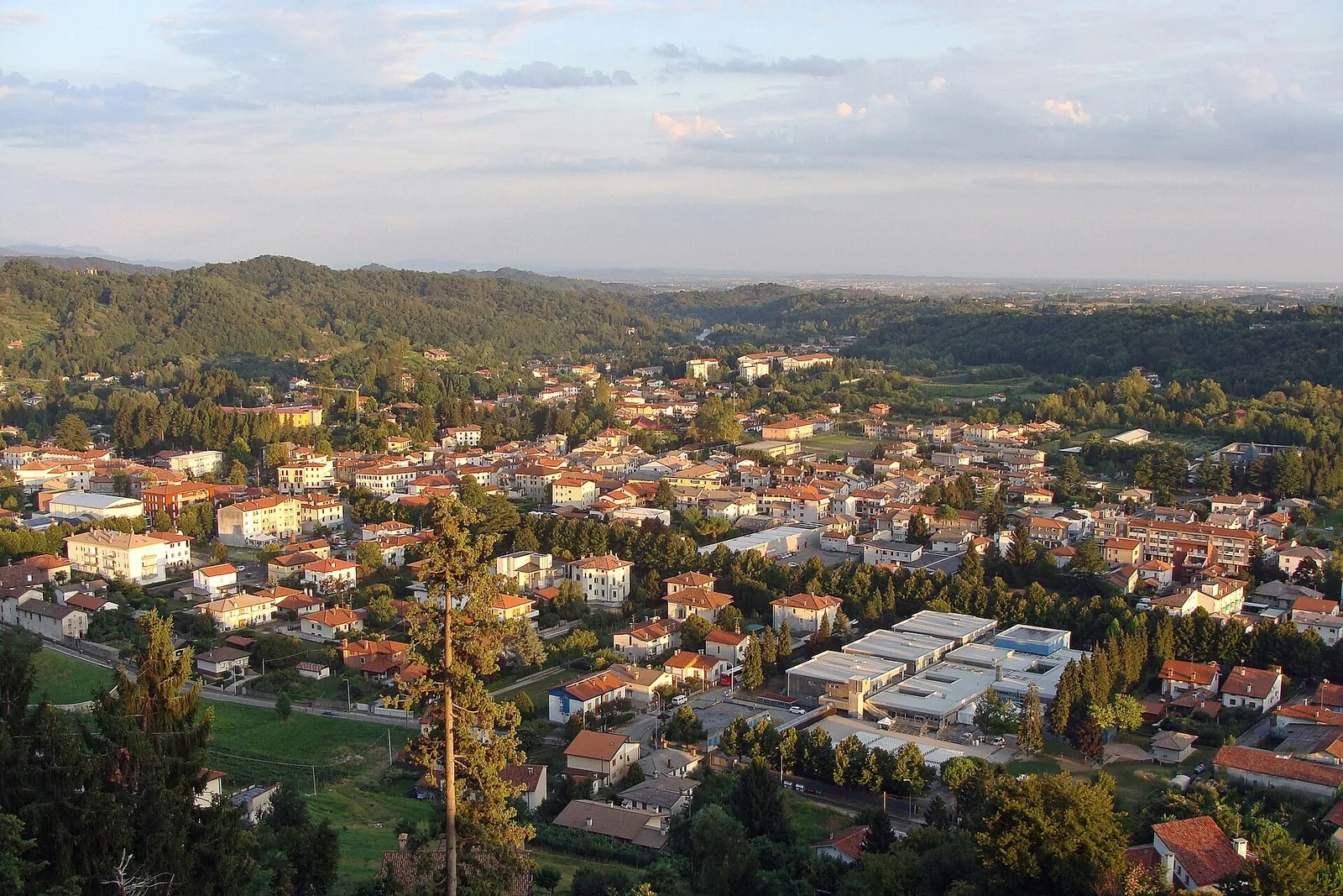 Panorama di Tarcento, ai piedi delle Prealpi Giulie